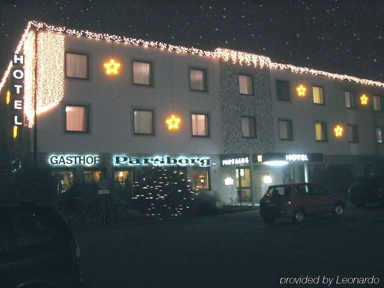 Hotel Parsberg Puchheim Exteriör bild